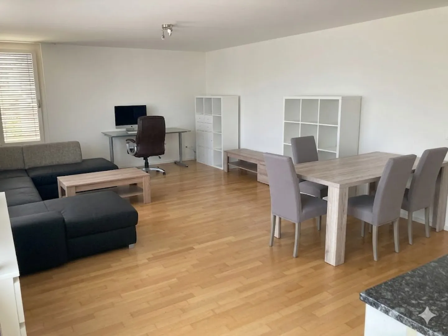 Bright 2-room apartment in a quiet location - Photo 2 of 6