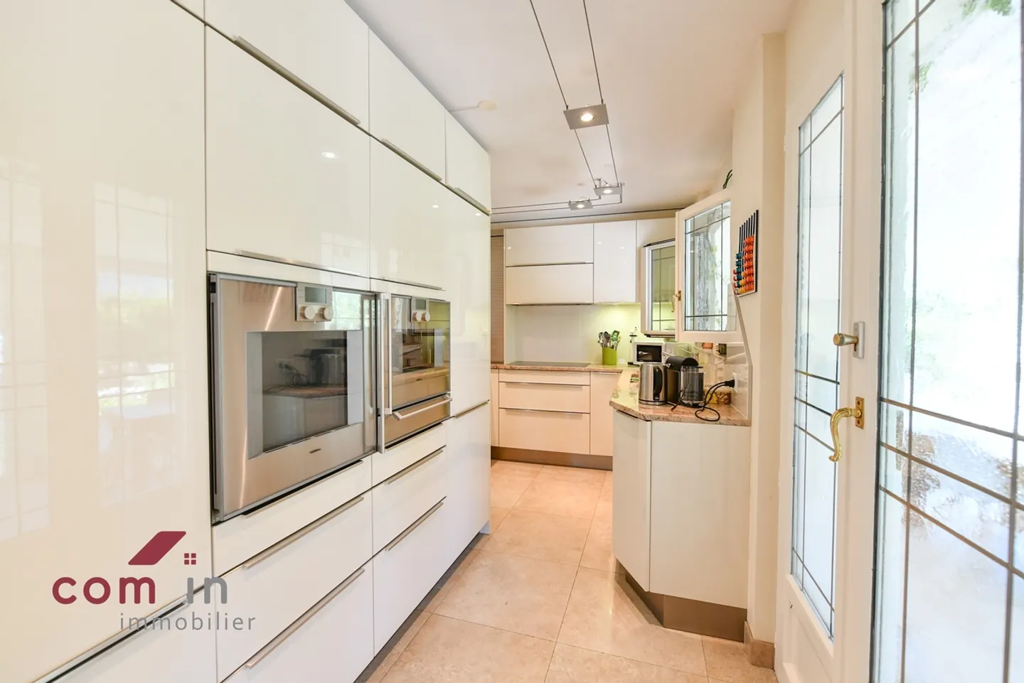 VETROZ, superbe Villa mit Charakter in absoluter Ruhe - Schwimmbad - Foto 7 von 21