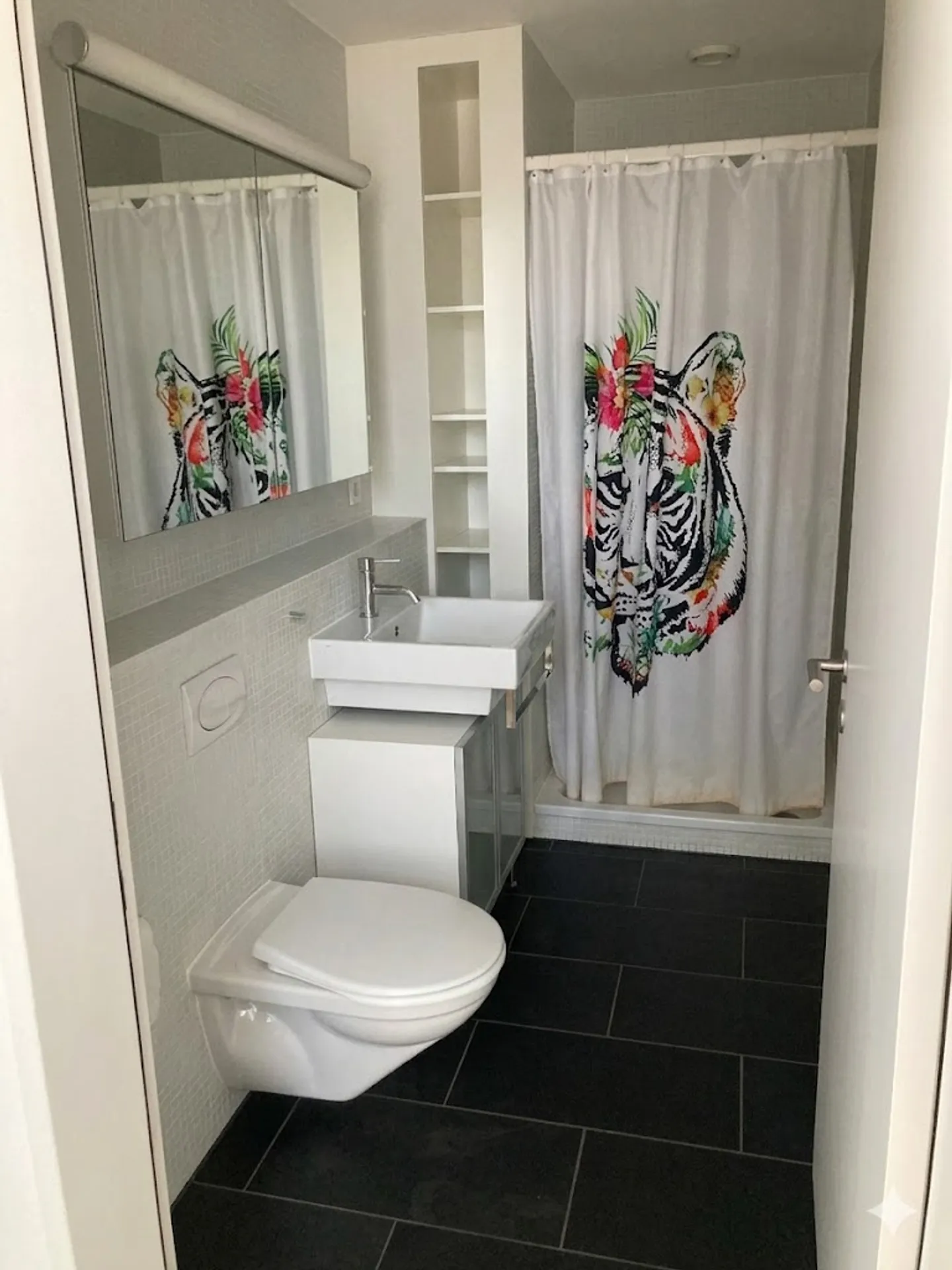 Bright 2-room apartment in a quiet location - Photo 4 of 6