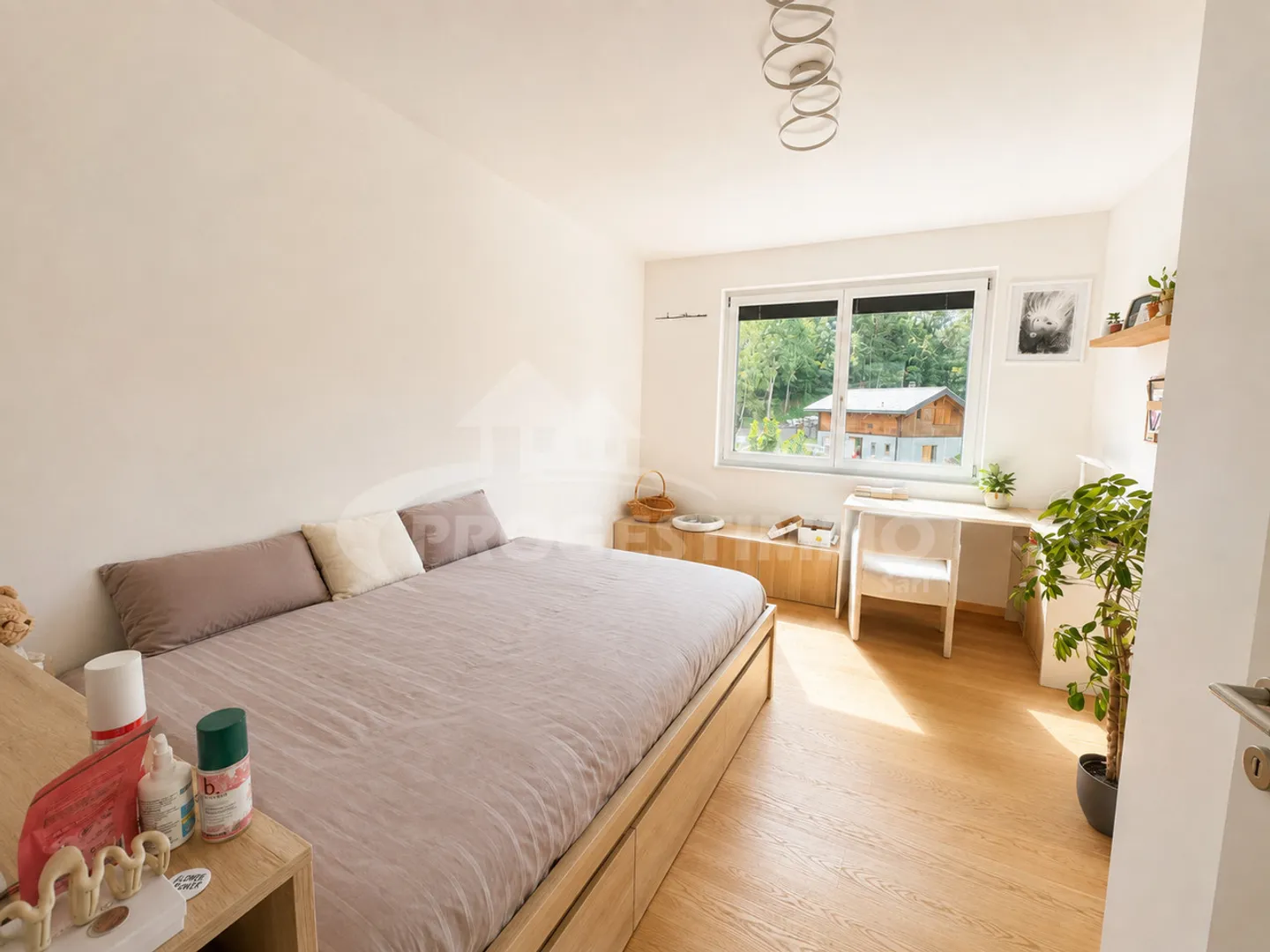 VILLA D’ARCHITECTE CONTEMPORAINE AVEC VUE PANORAMIQUE - Foto 9 von 13
