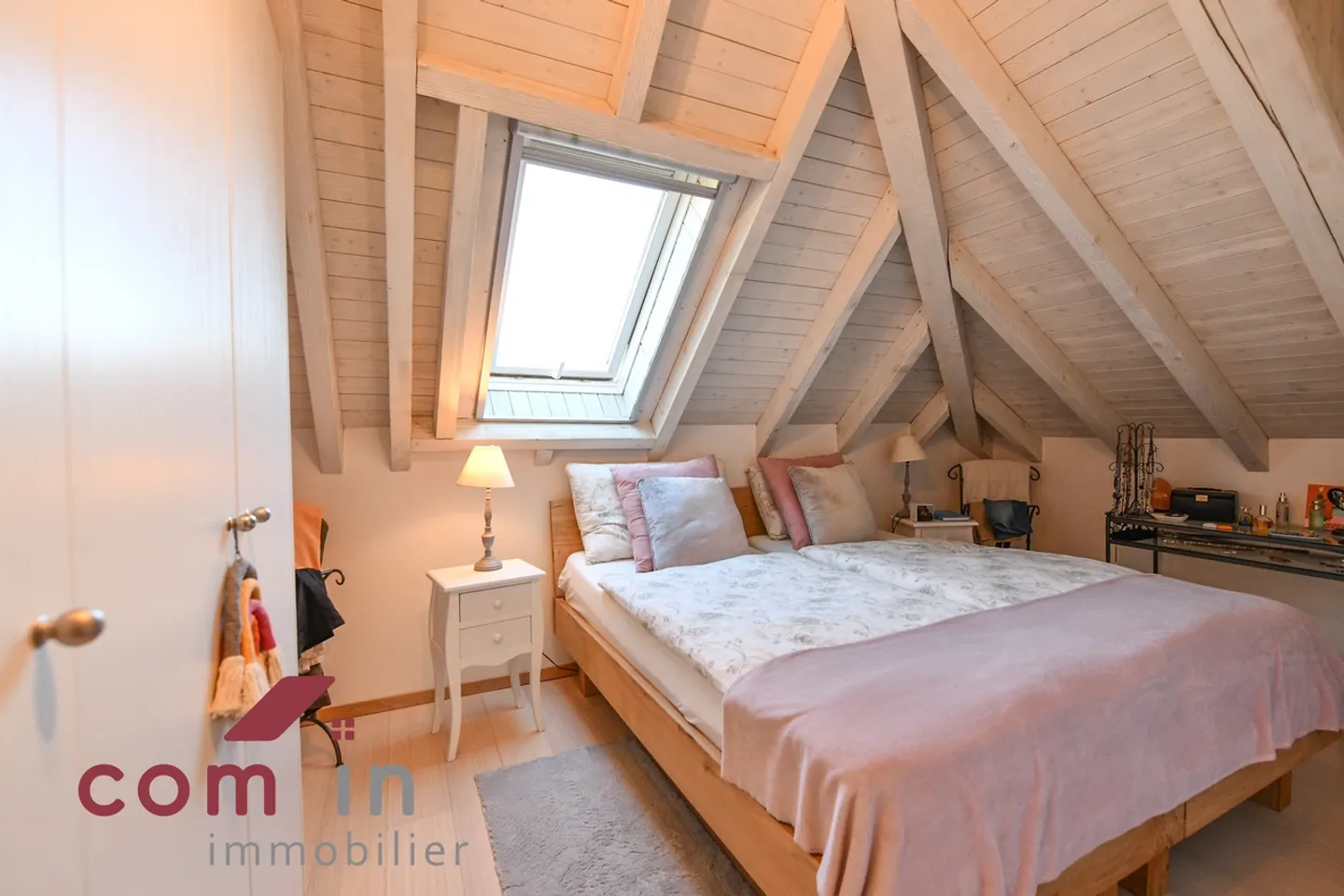 VETROZ, superbe Villa mit Charakter in absoluter Ruhe - Schwimmbad - Foto 13 von 21