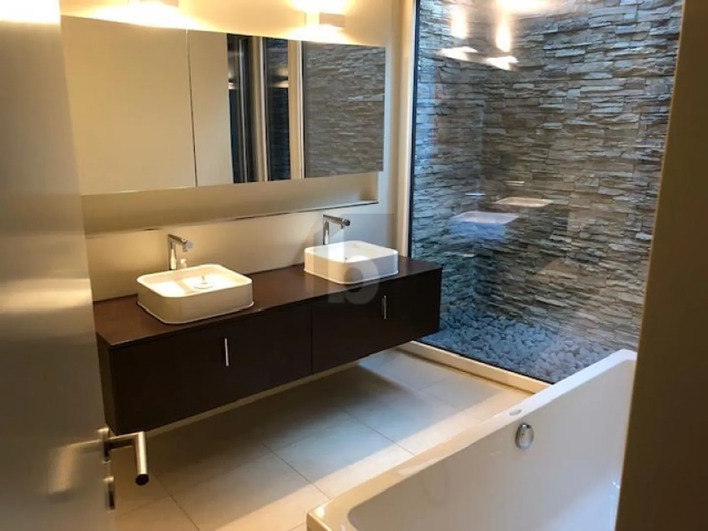 Stilvolle Maisonette in Binningen - Foto 5 von 6