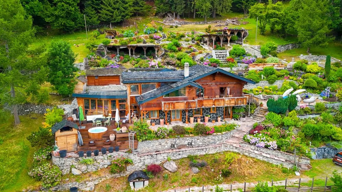 Chalet de charme avec vue panoramique ? Les Marécottes (Valais) - Foto 3 von 13