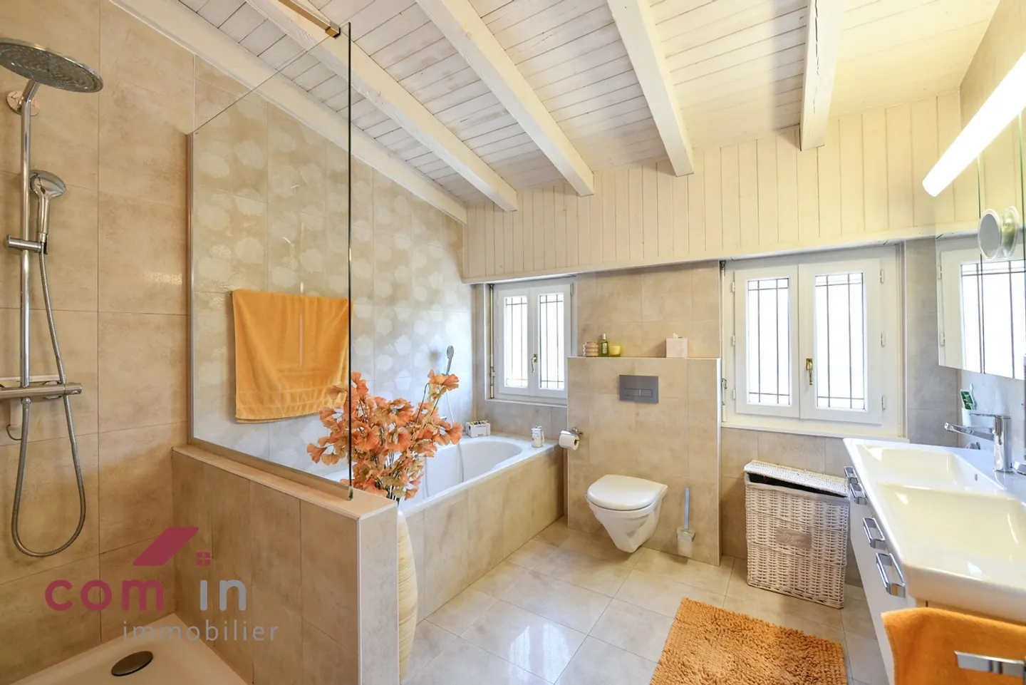 VETROZ, superbe Villa mit Charakter in absoluter Ruhe - Schwimmbad - Foto 17 von 21