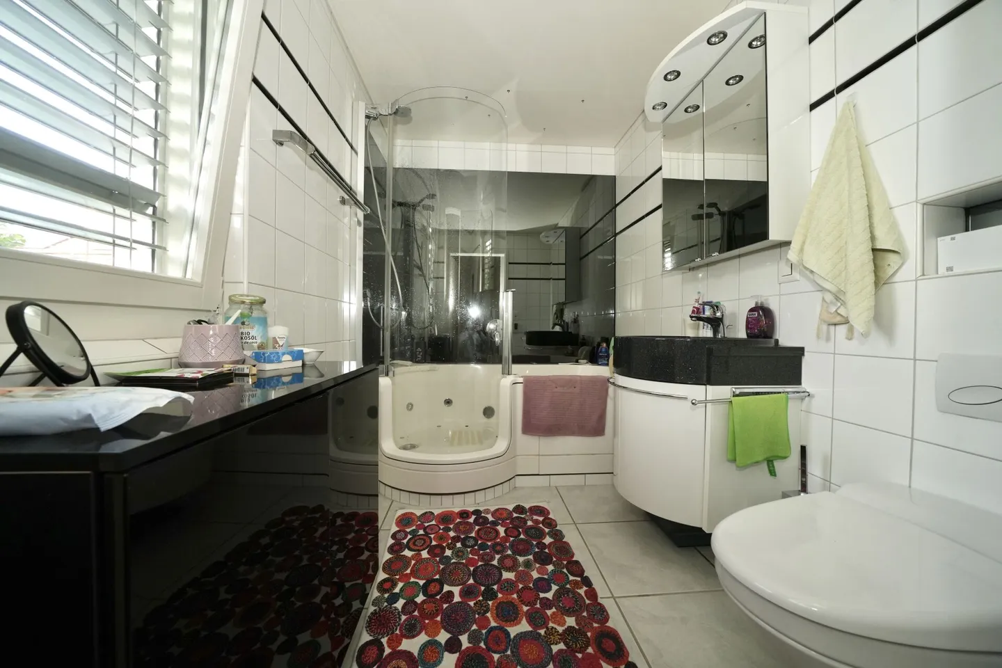 APPARTEMENT SPACIEUX DANS UN EMPLACEMENT CENTRAL - Photo 7 sur 7