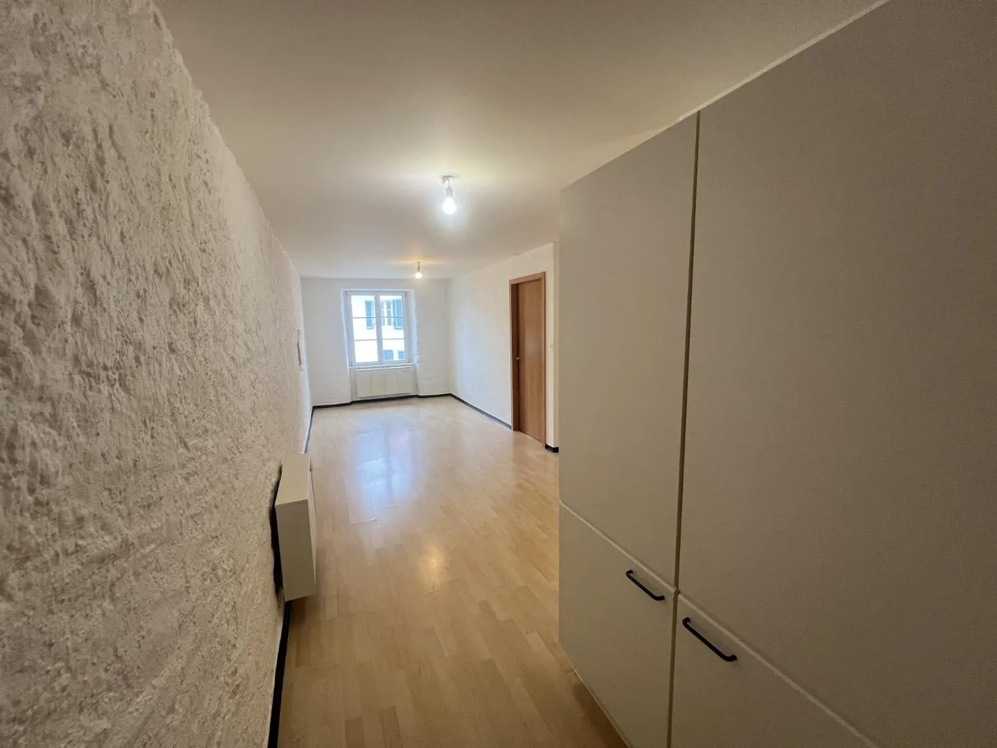 Charmant appartement 2.5 pièces - Photo 3 sur 12