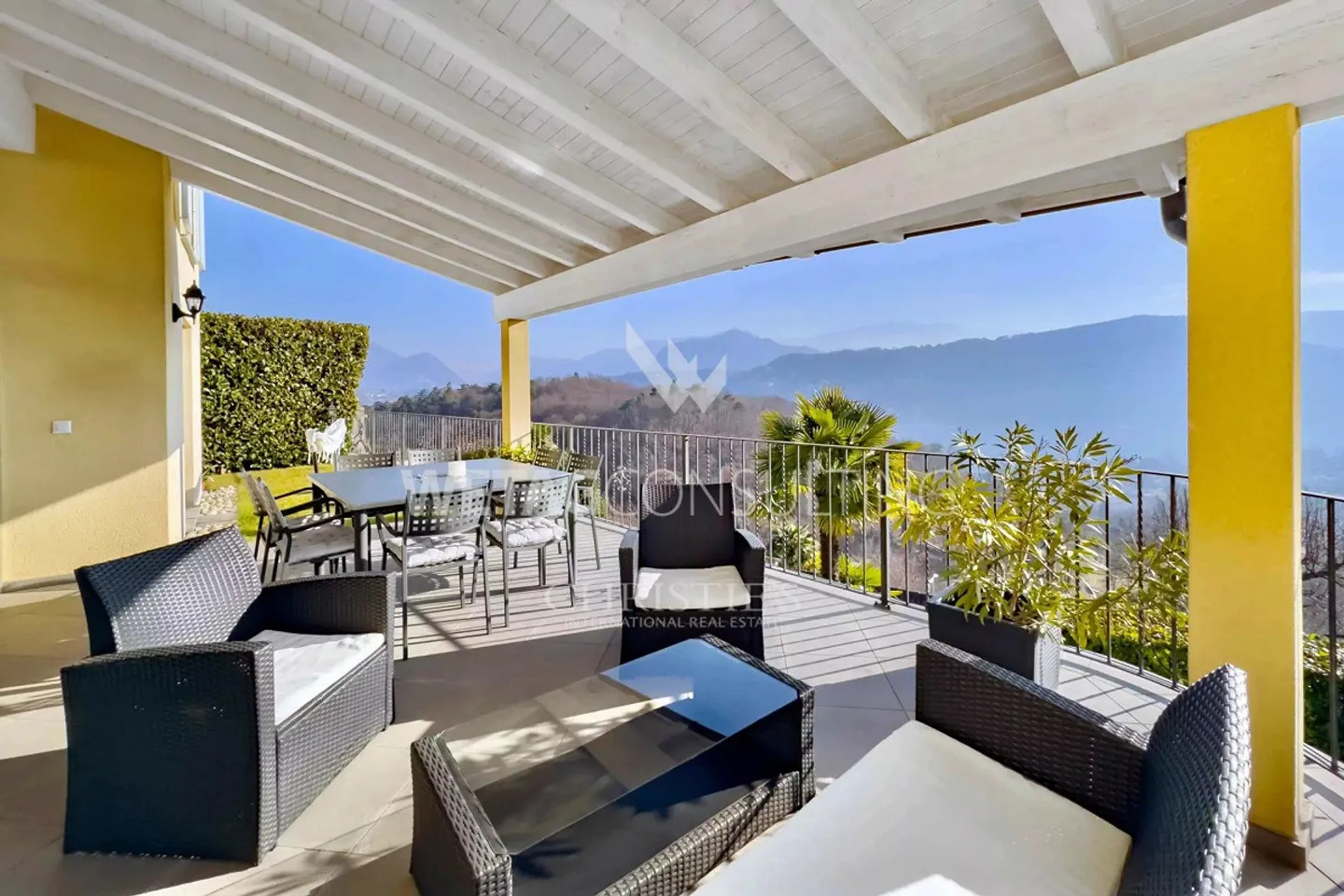 Lugano-Neggio: Villa elegante con vista magnifica sul lago di Lugano... - Foto 11 di 12