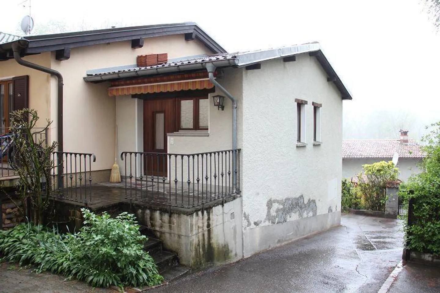partie de maison de 2 pièces avec petite terrasse - Photo 1 sur 8