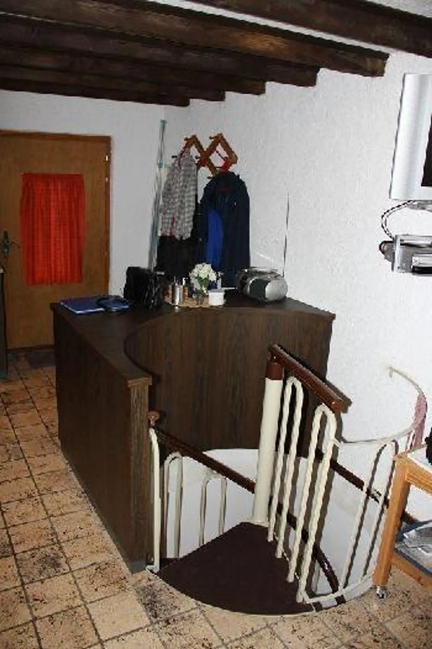 partie de maison de 2 pièces avec petite terrasse - Photo 5 sur 8