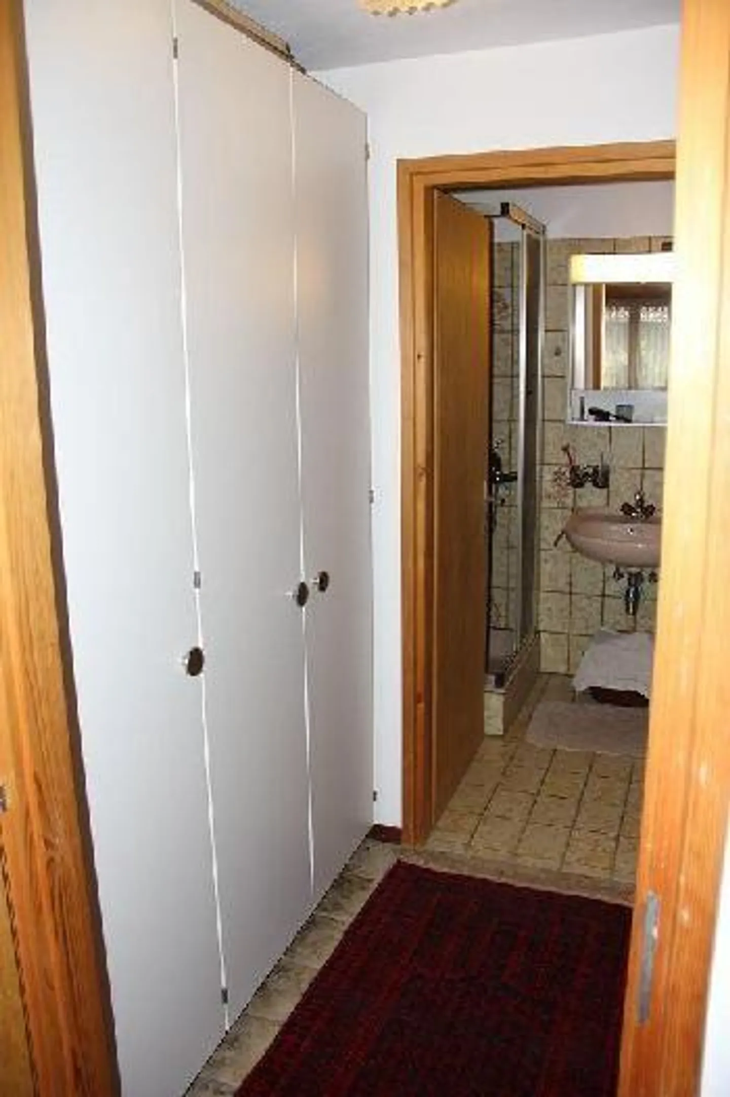 partie de maison de 2 pièces avec petite terrasse - Photo 7 sur 8