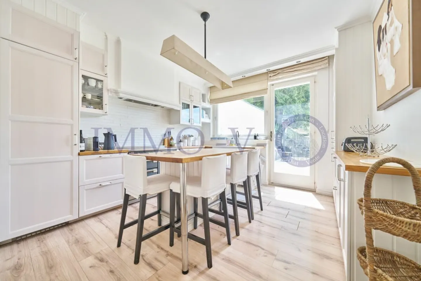 DE PRESTIGE AVEC PISCINE ET VUE PANORAMIQUE - MEUBLEE - Foto 5 di 20