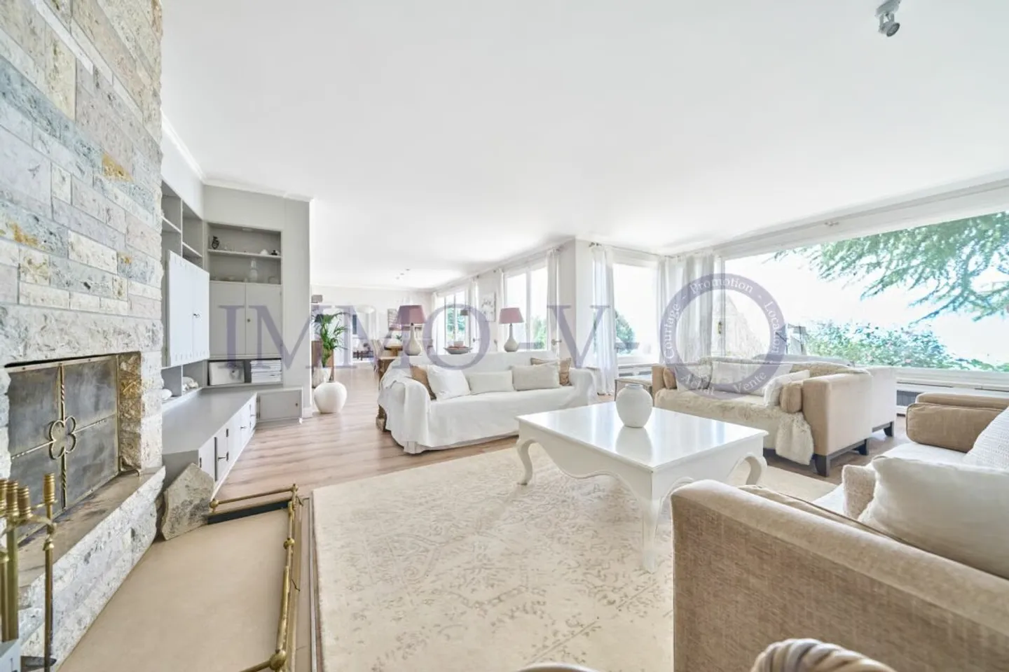 DE PRESTIGE AVEC PISCINE ET VUE PANORAMIQUE - MEUBLEE - Foto 8 di 20