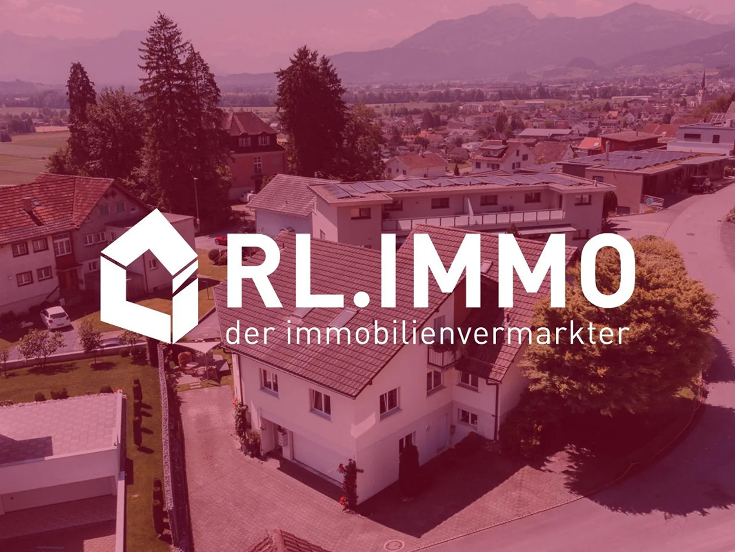 Grosszügiges Einfamilienhaus mit Einliegerwohnung und Büroräumlichk... - Foto 1 di 28