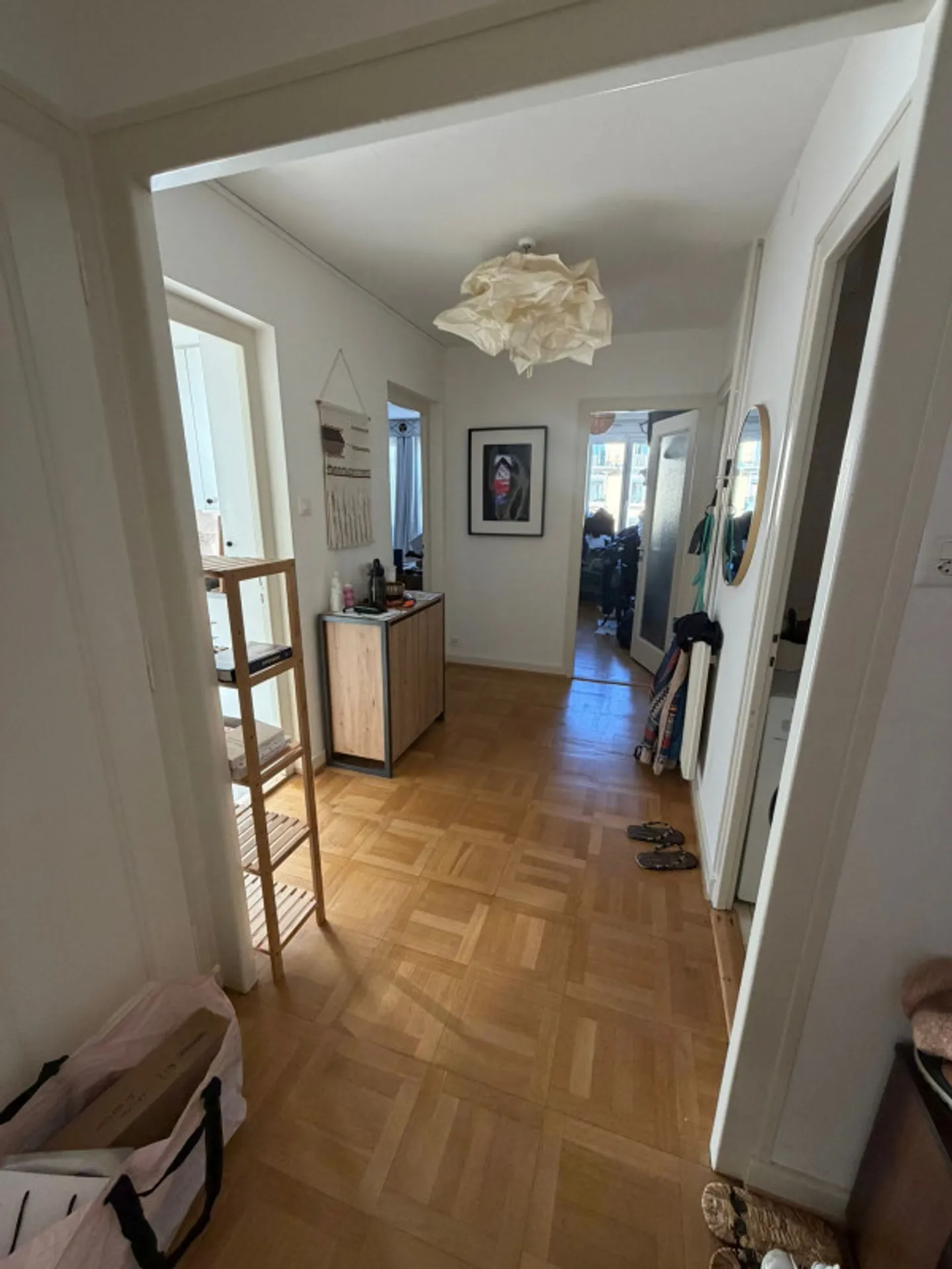 5-room apartment located in Petit Saconnex - Photo 3 of 5