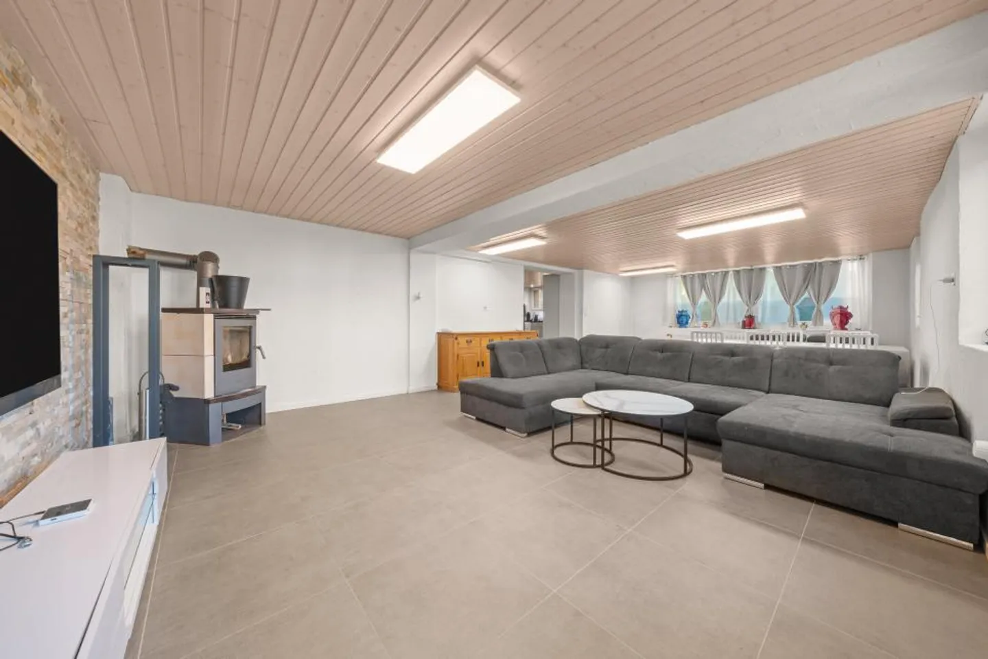 Spacious duplex fully renovated with large outdoor terrace - Photo 1 of 8