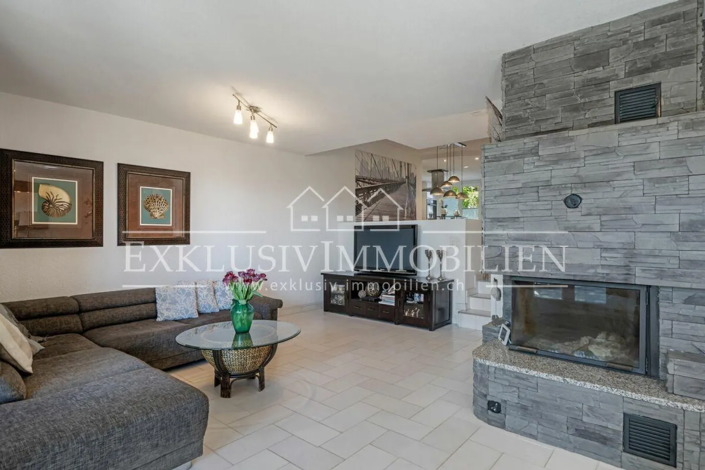 Charmantes Familienhaus mit Aussicht - Foto 3 von 7