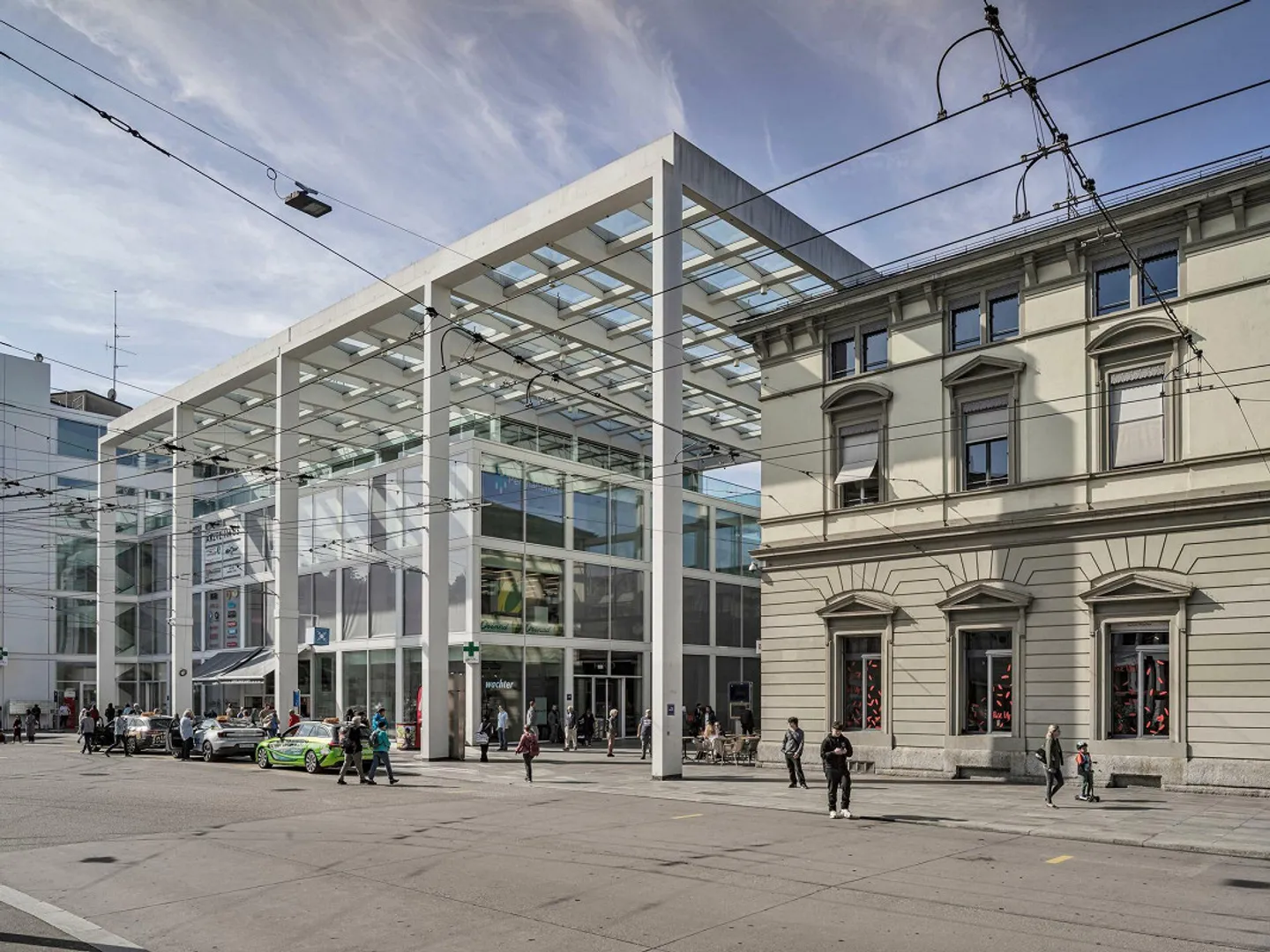 Area di vendita o di servizio alla stazione di Winterthur - Foto 2 di 4
