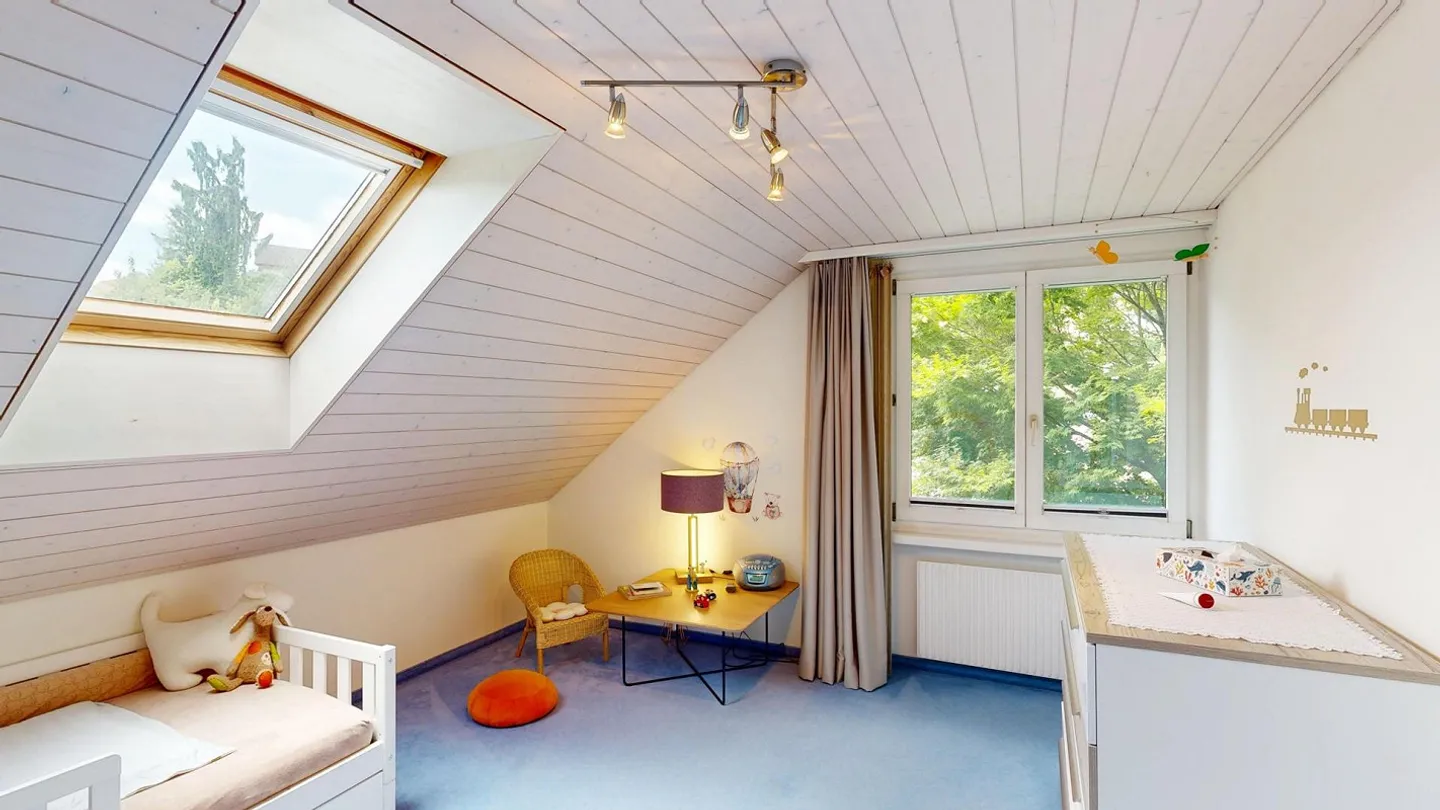 Grosszügiges Einfamilienhaus mit Einliegerwohnung und Büroräumlichk... - Foto 12 di 28