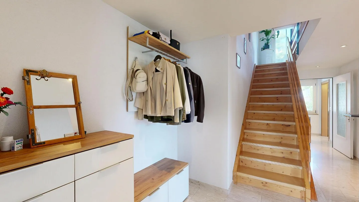 Grosszügiges Einfamilienhaus mit Einliegerwohnung und Büroräumlichk... - Foto 18 di 28
