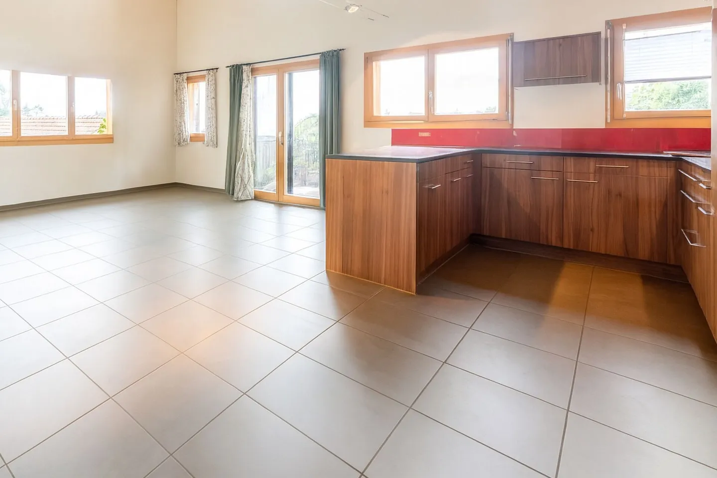 Insieme immobiliare centrale a Trin - Foto 11 di 21