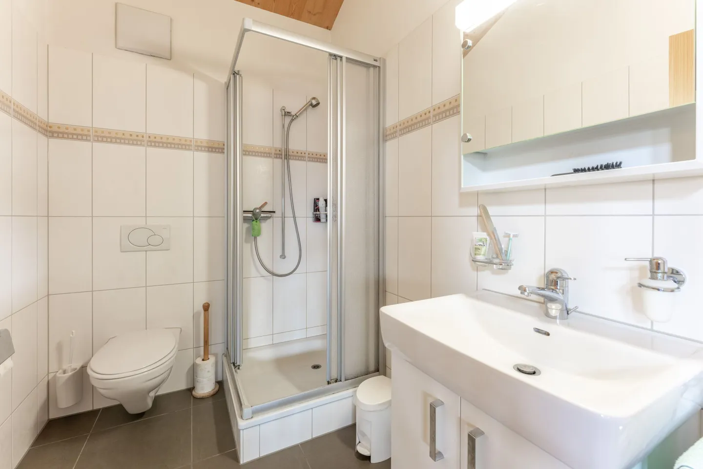 Insieme immobiliare centrale a Trin - Foto 13 di 21