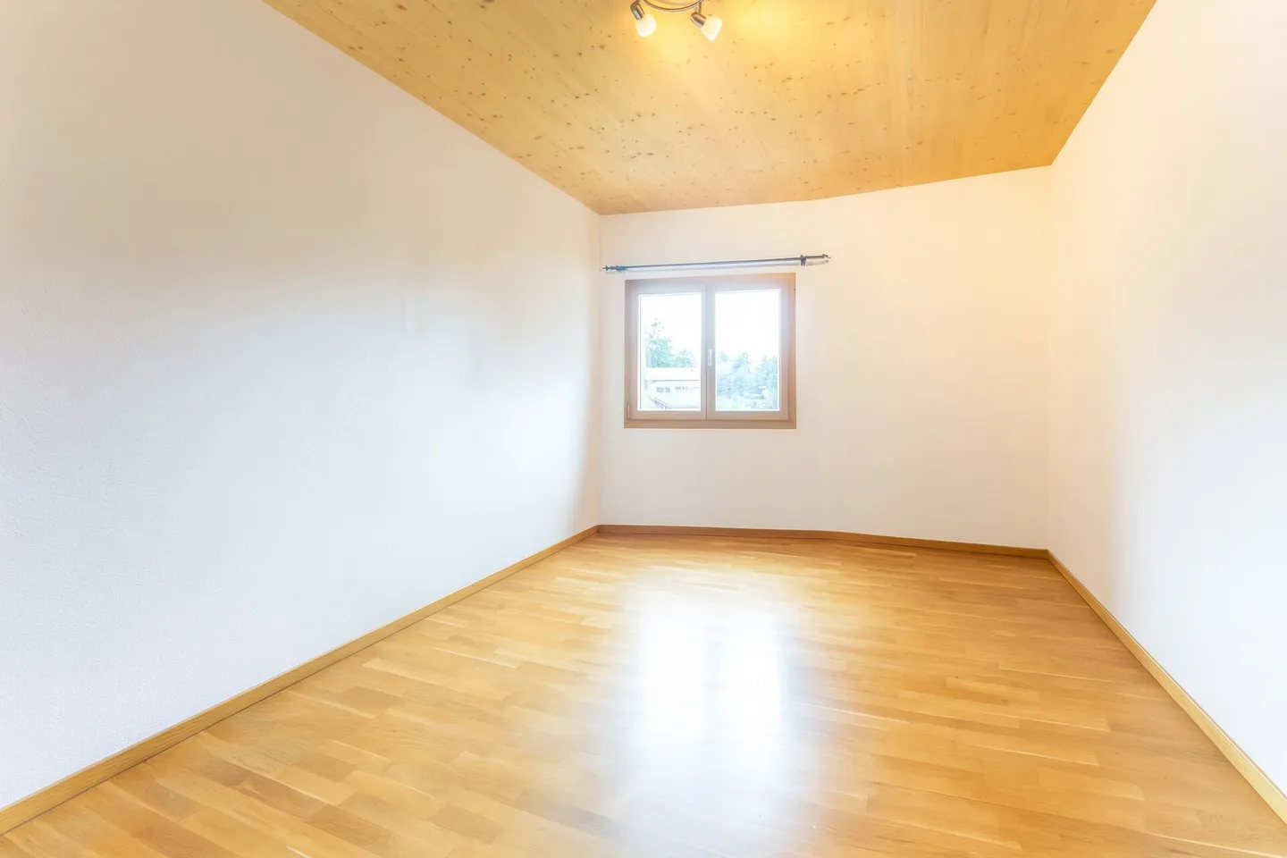 Insieme immobiliare centrale a Trin - Foto 15 di 21