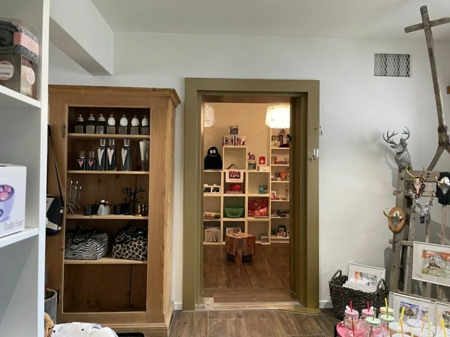 Mountain Magic Boutique (Retail Space) - Photo 2 of 6