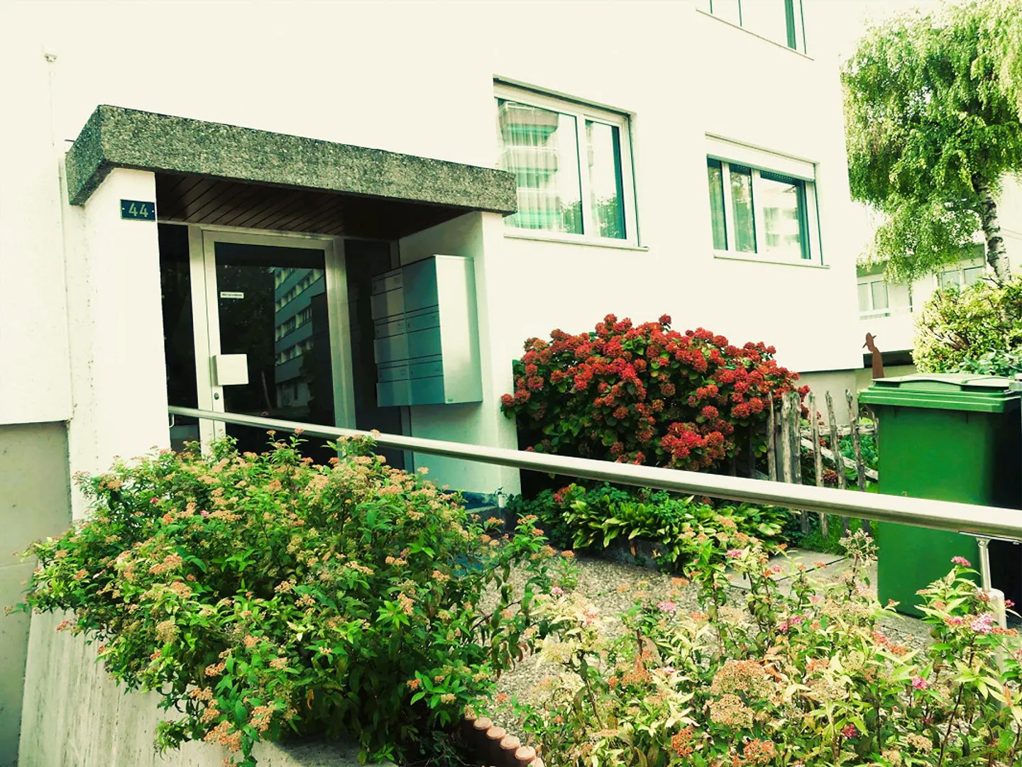 Bright and Quiet Apartment Near Old Zihl - Photo 1 of 15