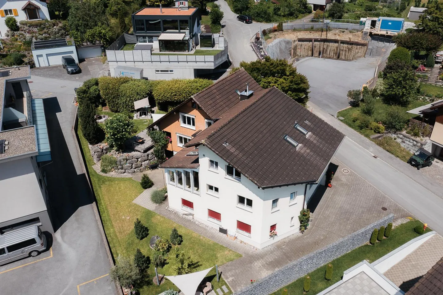 Grosszügiges Einfamilienhaus mit Einliegerwohnung und Büroräumlichk... - Foto 24 di 28