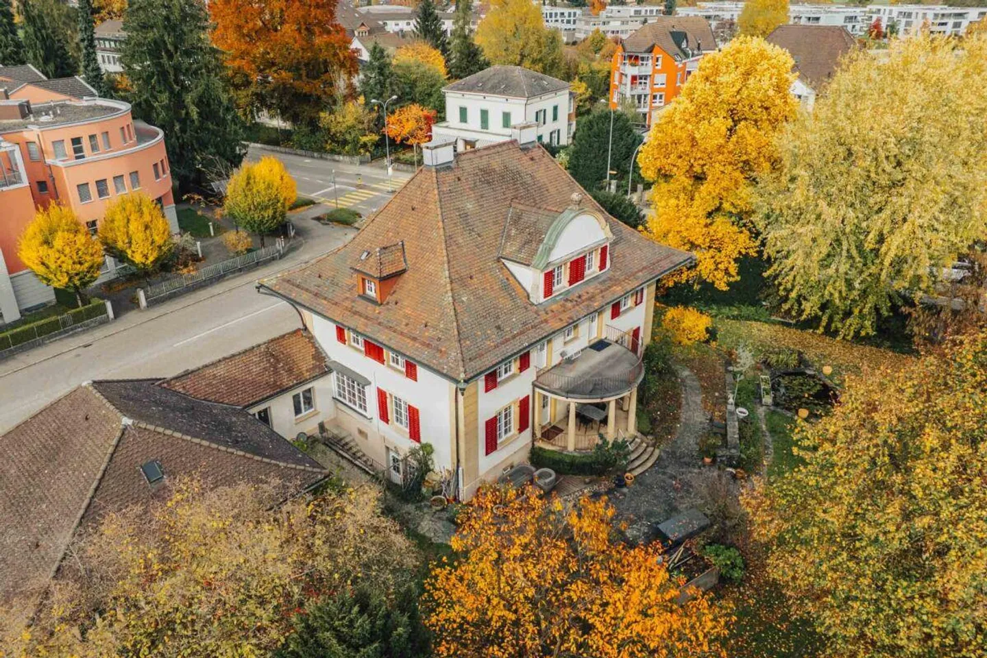 Villa mit Praxisanbau - Foto 5 von 30