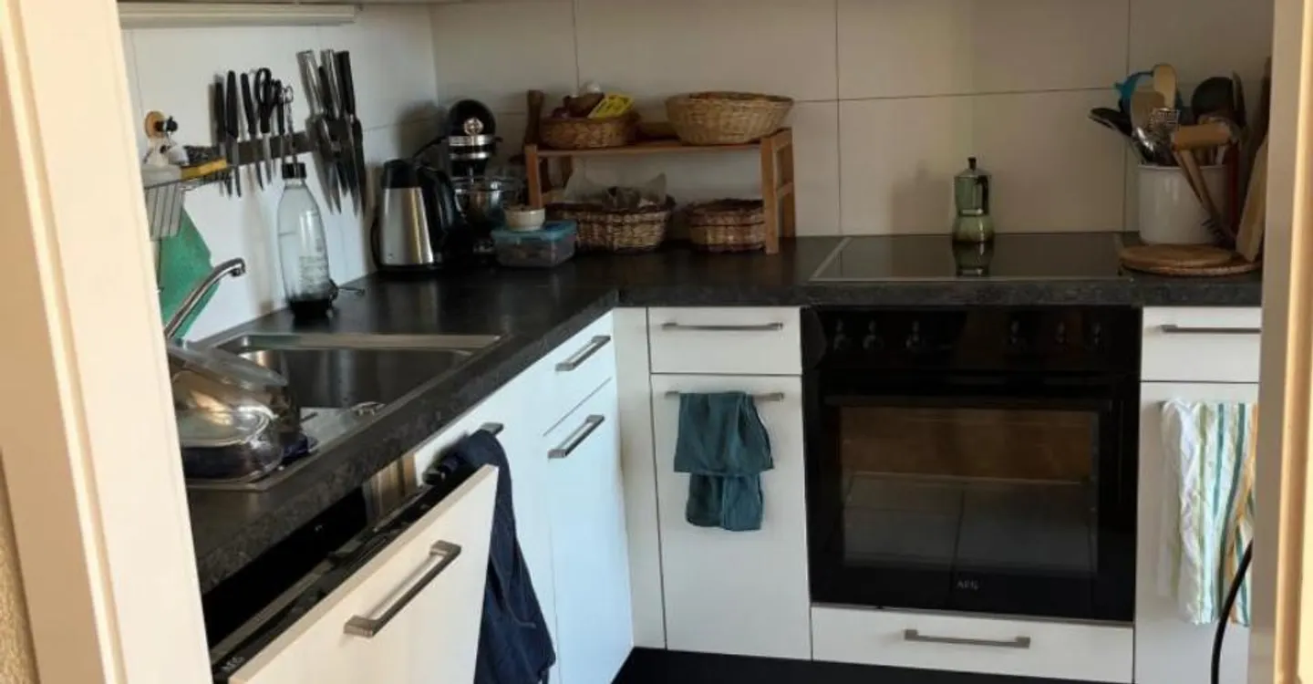 Apartment located in the calm and green village of Cugy. - Photo 4 of 9