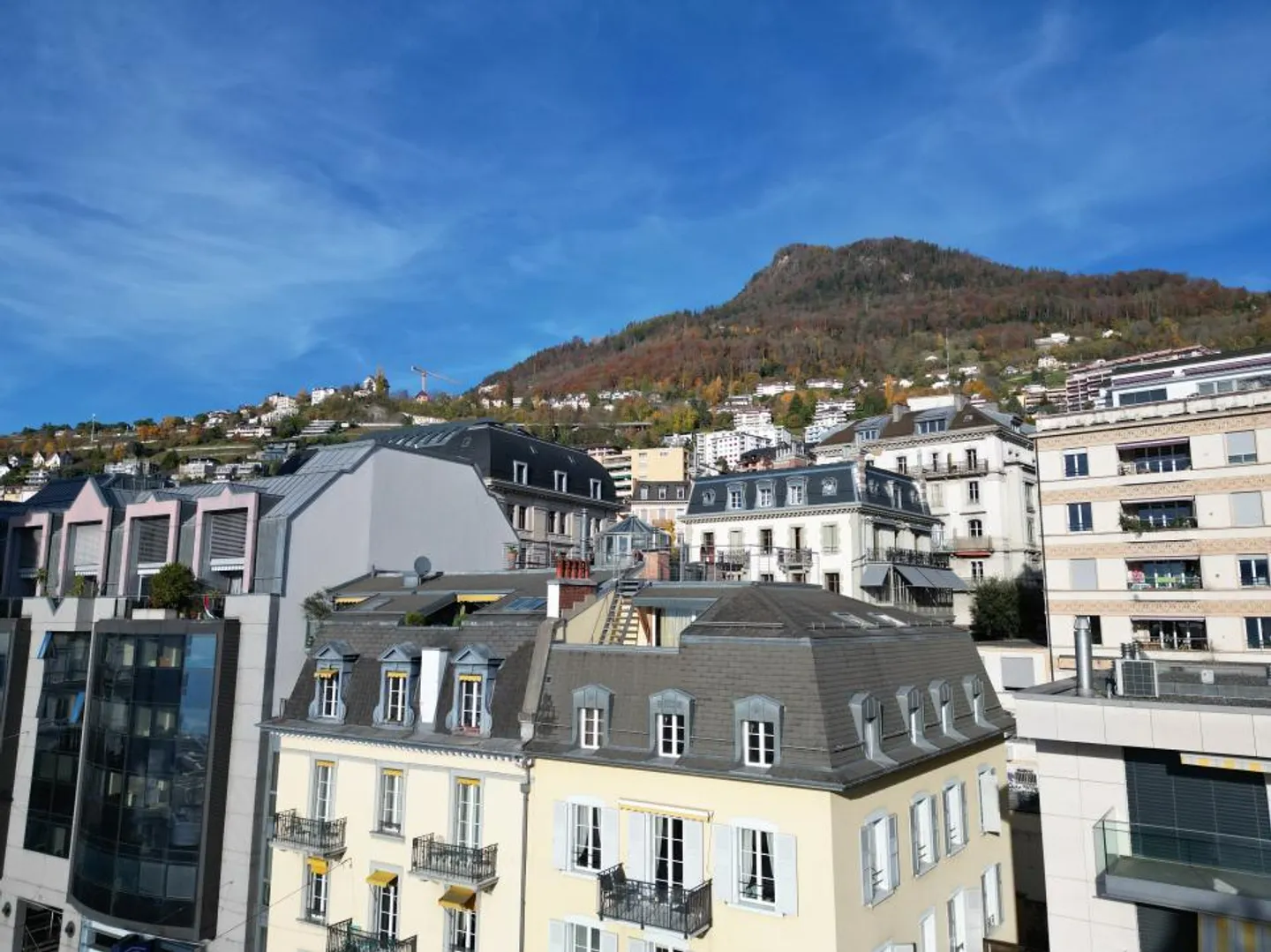 DUPLEX UNIQUE EN CENTRE AVEC VUE PANORAMIQUE - Photo 2 sur 23