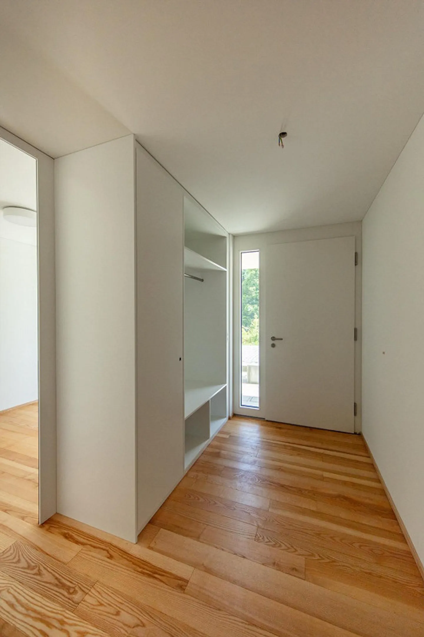 Tschampani - Ampia casa di 5,5 stanze nel verde. - Foto 1 di 4