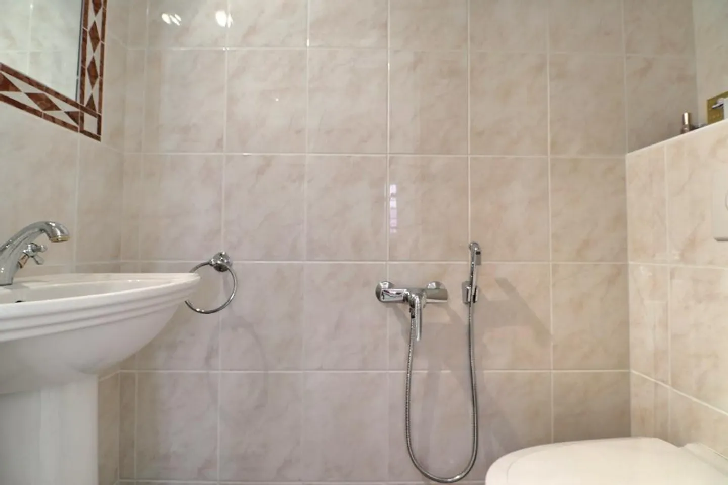 DUPLEX UNIQUE EN CENTRE AVEC VUE PANORAMIQUE - Photo 20 sur 23