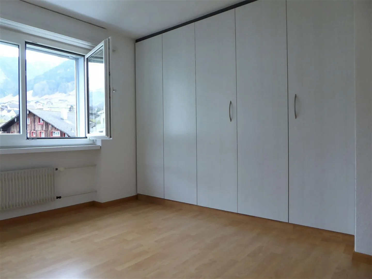 Appartamento soleggiato di 4,5 stanze al 3° piano - Foto 6 di 12