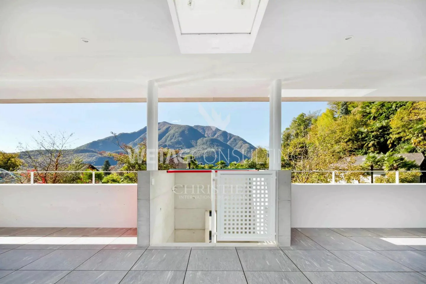 Attico moderno e spazioso con grande terrazza coperta ... - Foto 6 di 11