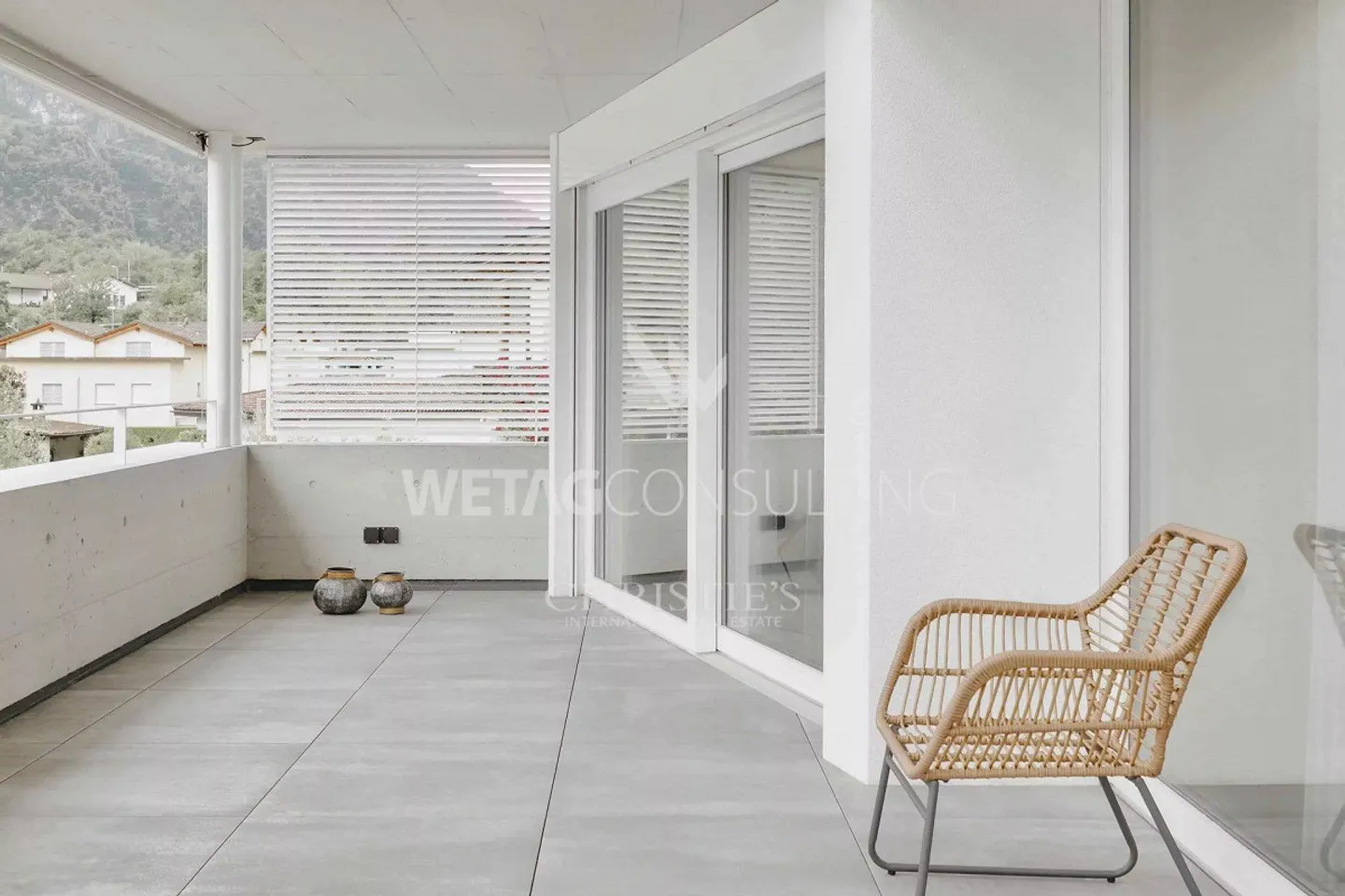 Attico moderno e spazioso con grande terrazza coperta ... - Foto 7 di 11