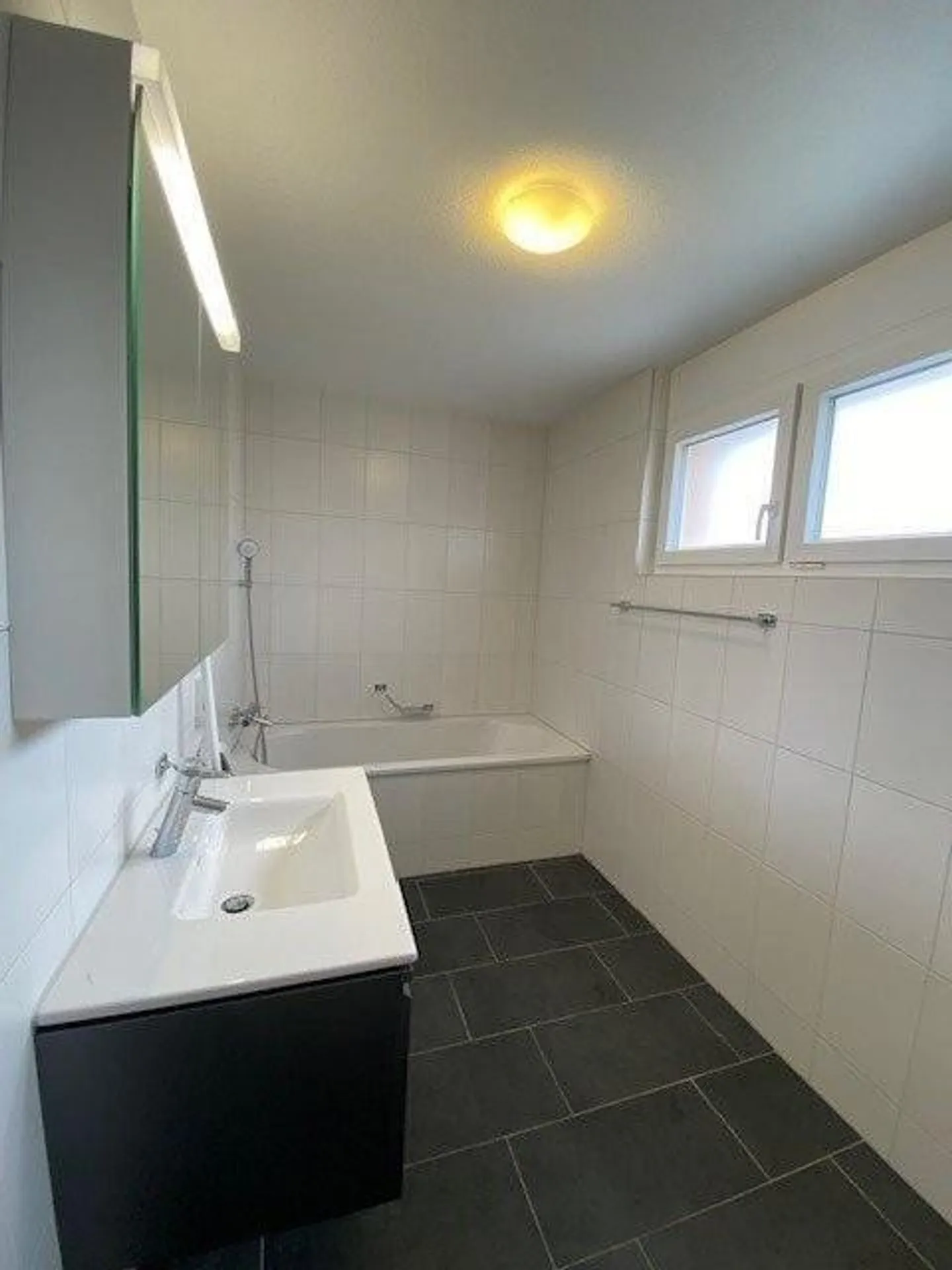 Appartamento 4.5 stanze in un quartiere residenziale adatto alle famiglie - Foto 8 di 10