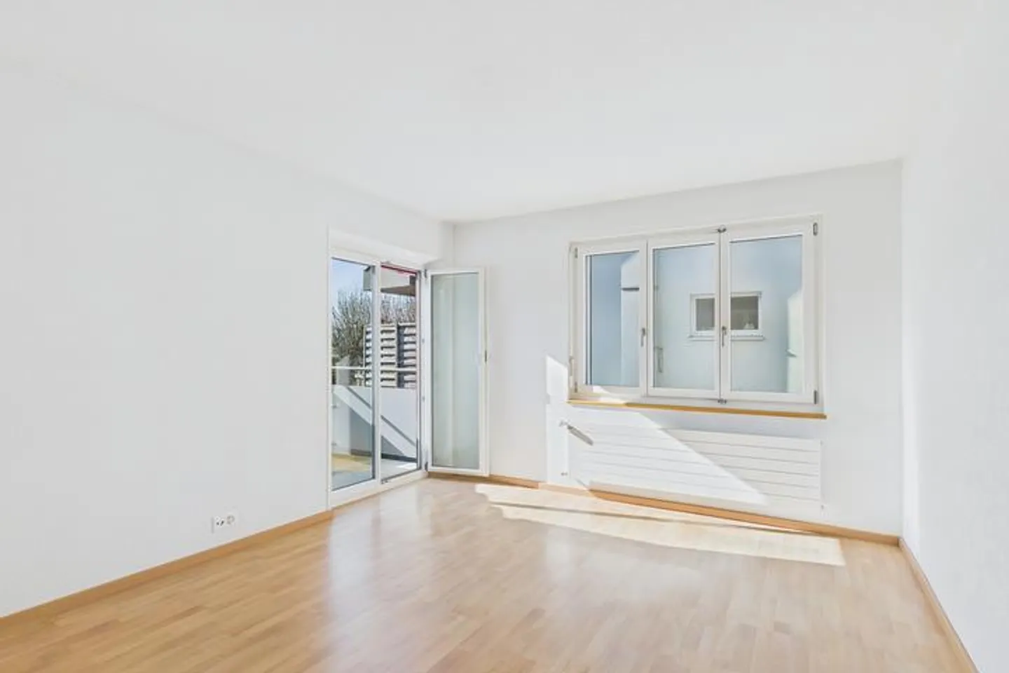 Residential building for sale - Photo 5 of 8