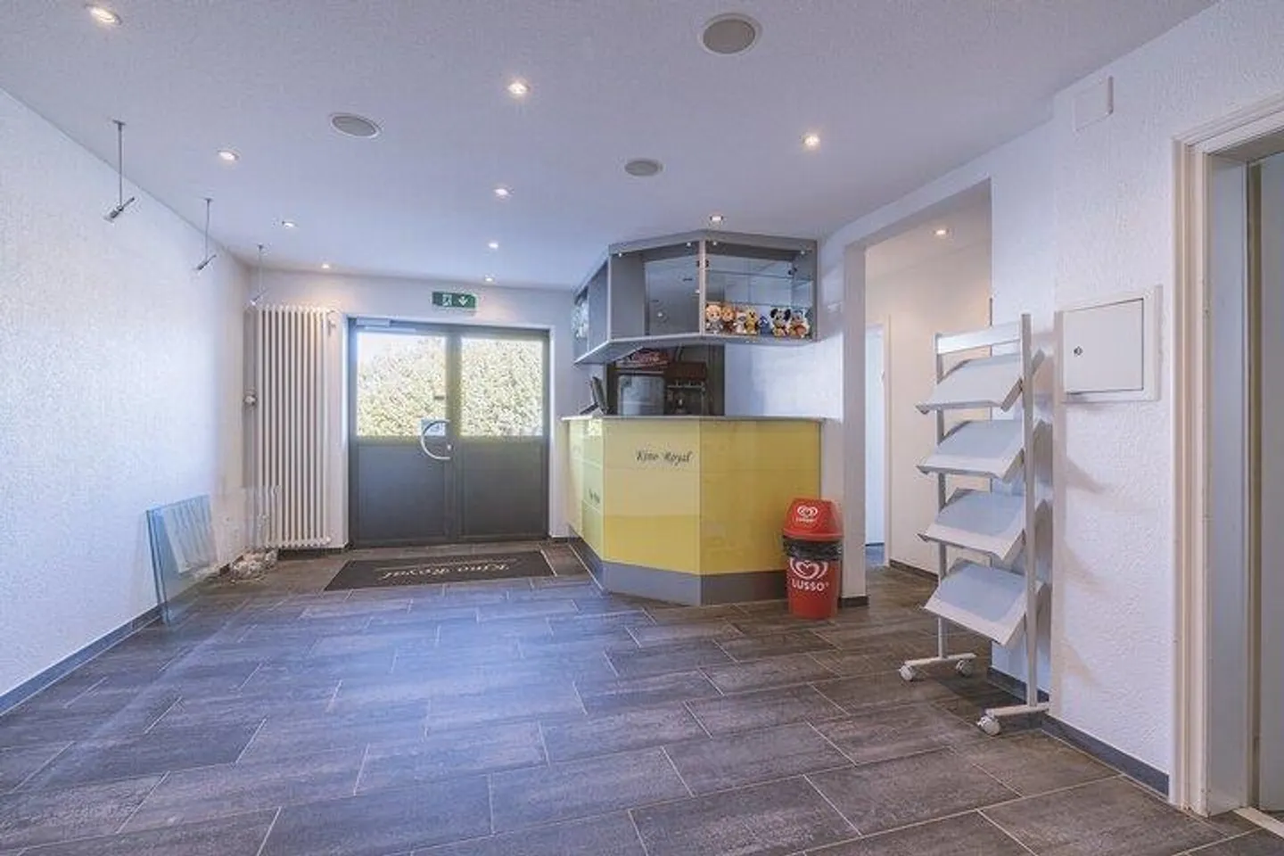 Residential building for sale - Photo 2 of 8