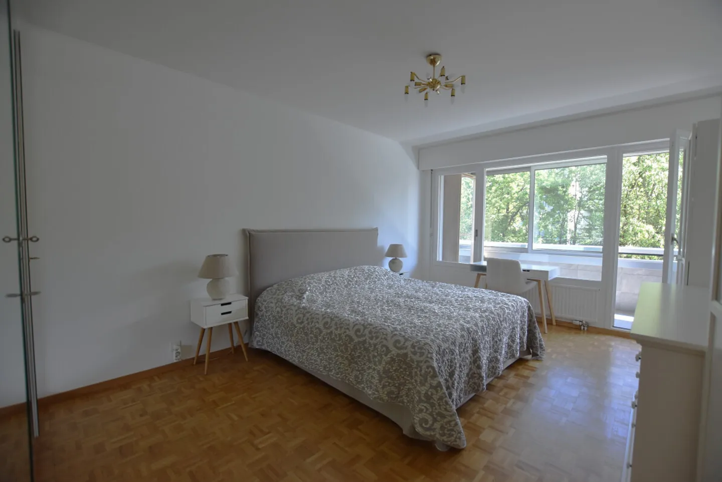 LUXURIÖSES UND GERÄUMIGES WOHNUNG IN EINER LUXUSRESIDENZ - Foto 1 von 10