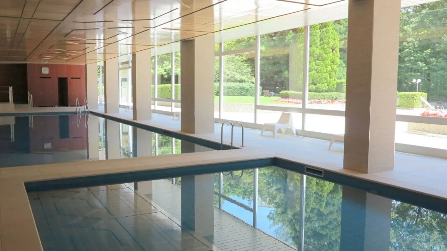 LUXURIÖSES UND GERÄUMIGES WOHNUNG IN EINER LUXUSRESIDENZ - Foto 3 von 10