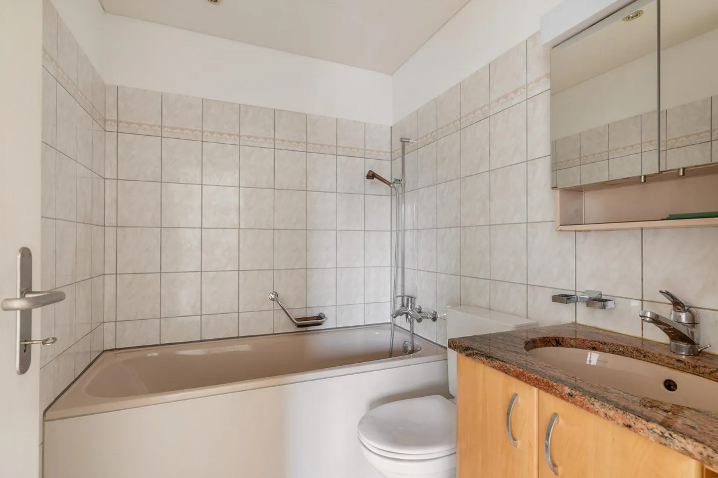 Grosszügige 4-Zimmerwohnung mit Balkonen - Foto 5 von 12