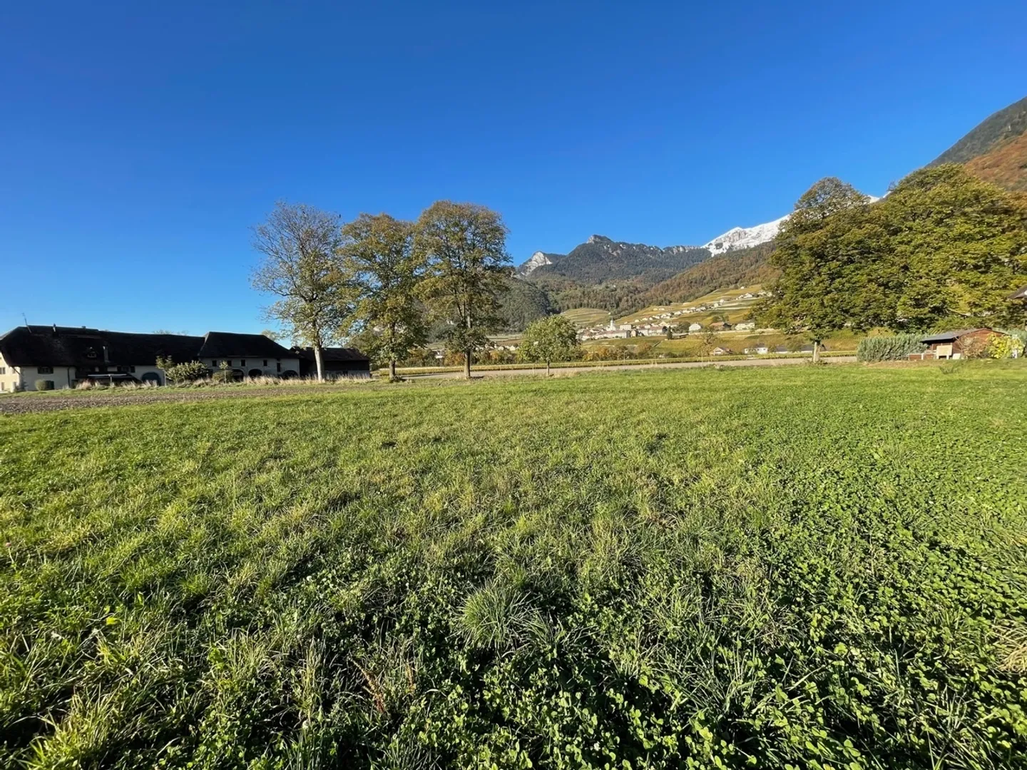 BAUGENEHMIGUNG ERHALTEN - EINZELVILLA - PANORAMABLICK - Foto 11 von 14