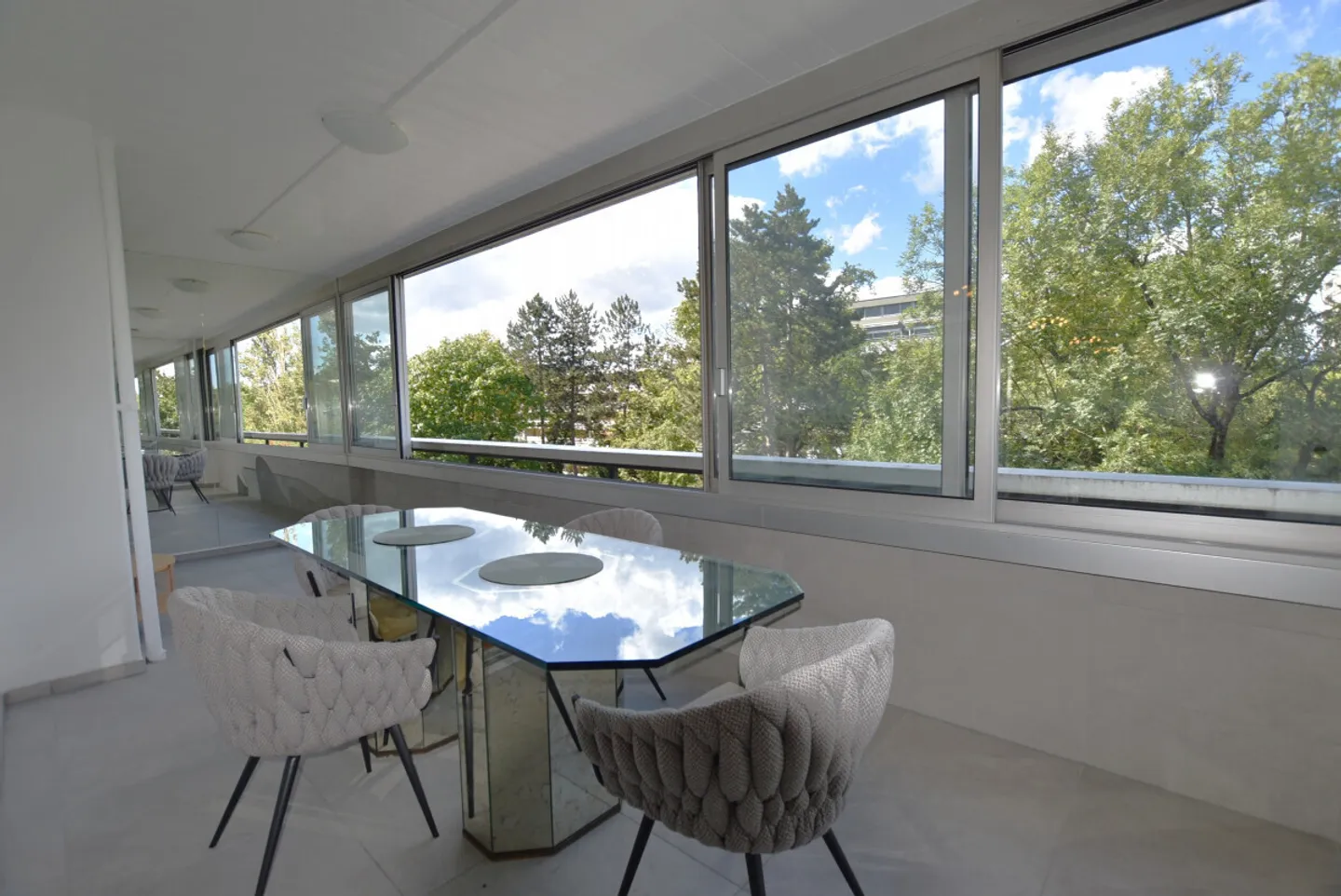 LUXURIÖSES UND GERÄUMIGES WOHNUNG IN EINER LUXUSRESIDENZ - Foto 5 von 10