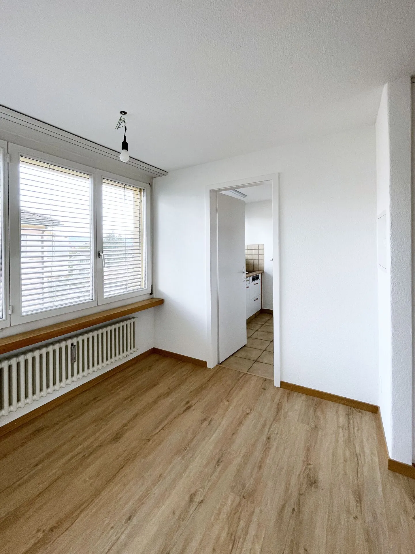 Appartement lumineux et attrayant de 3½ pièces au 2ème étage - Photo 2 sur 17