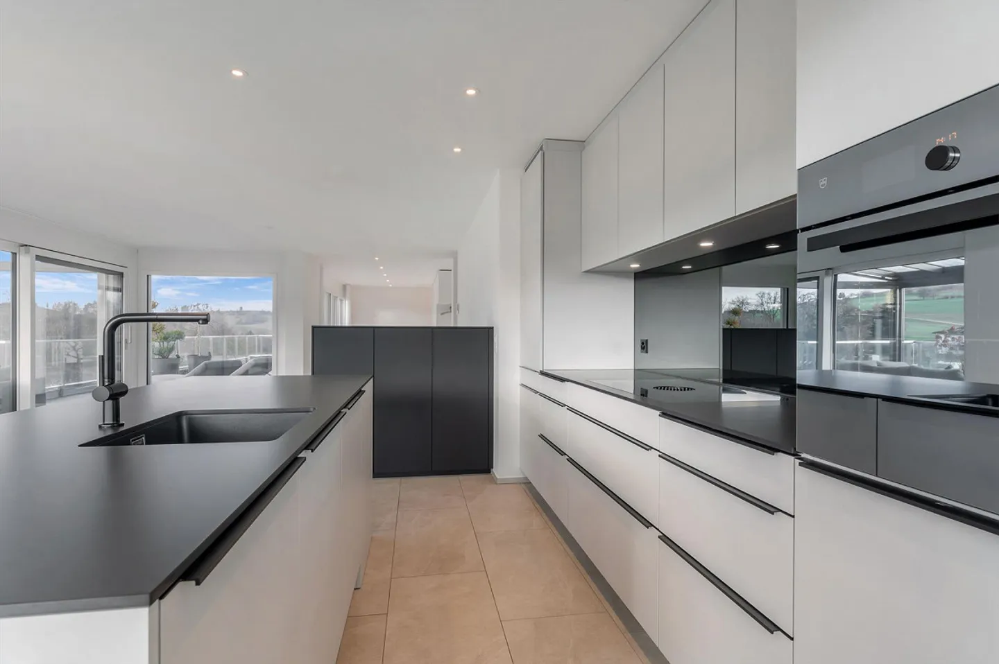 Dream terrace with pool and unobstructed views - Photo 3 of 12