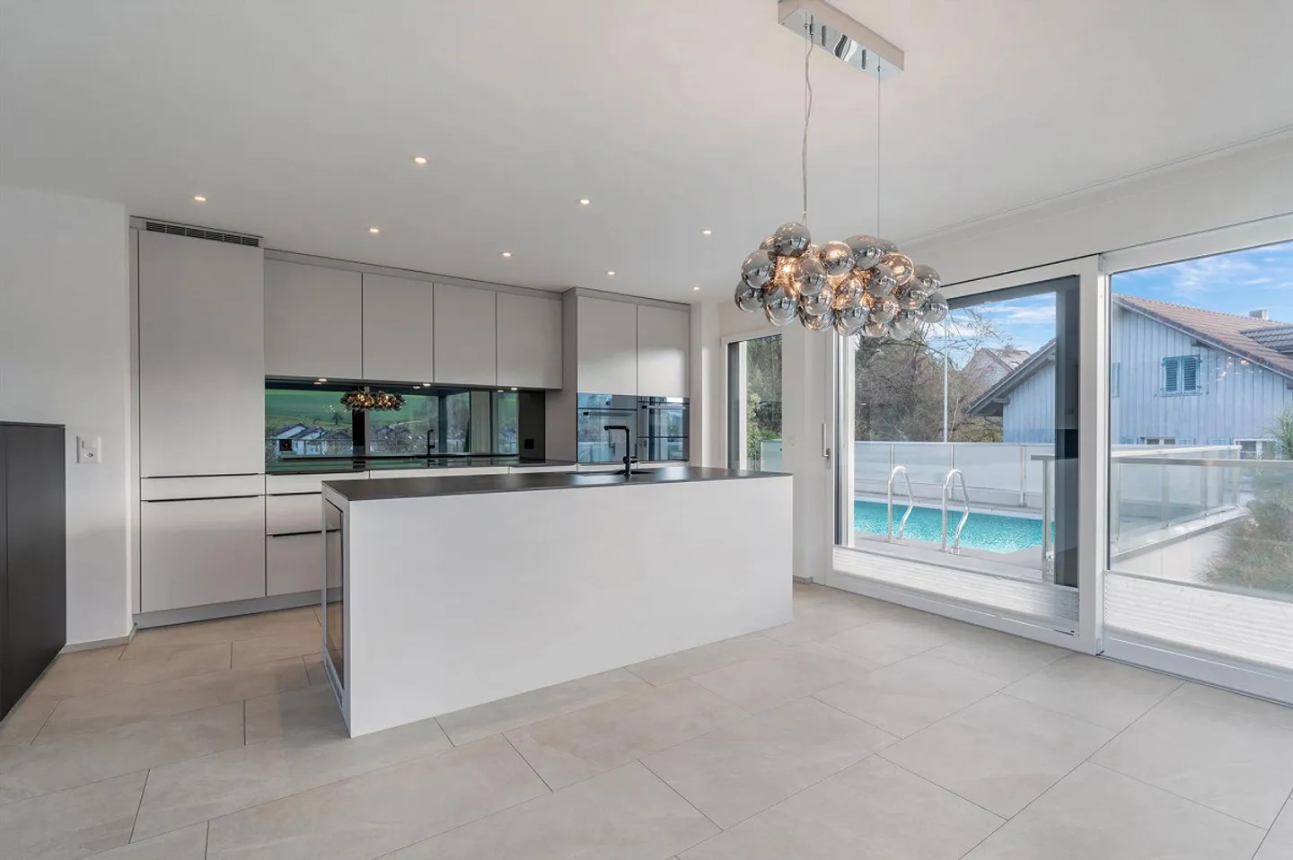 Dream terrace with pool and unobstructed views - Photo 4 of 12