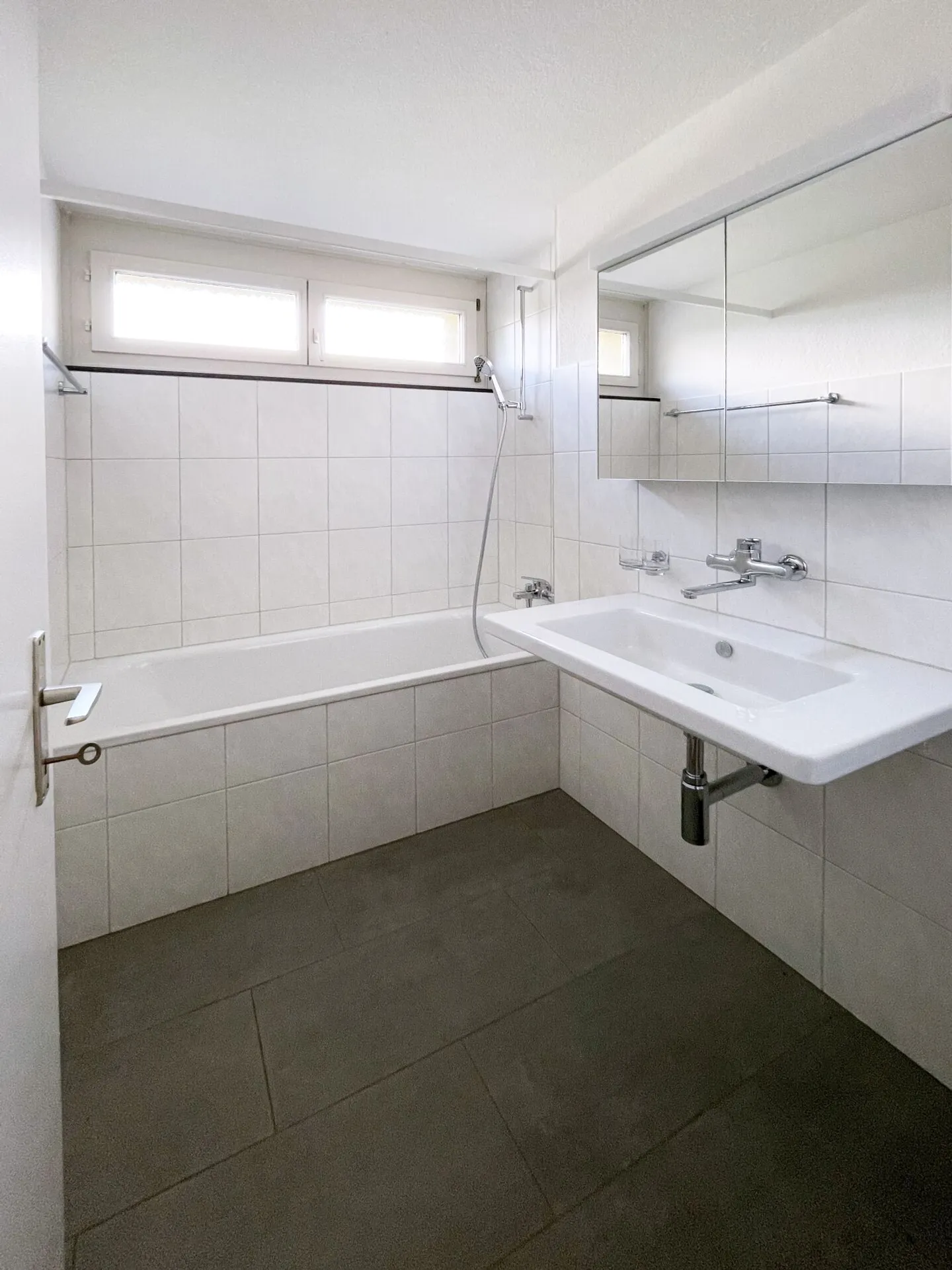 Appartement lumineux et attrayant de 3½ pièces au 2ème étage - Photo 3 sur 17