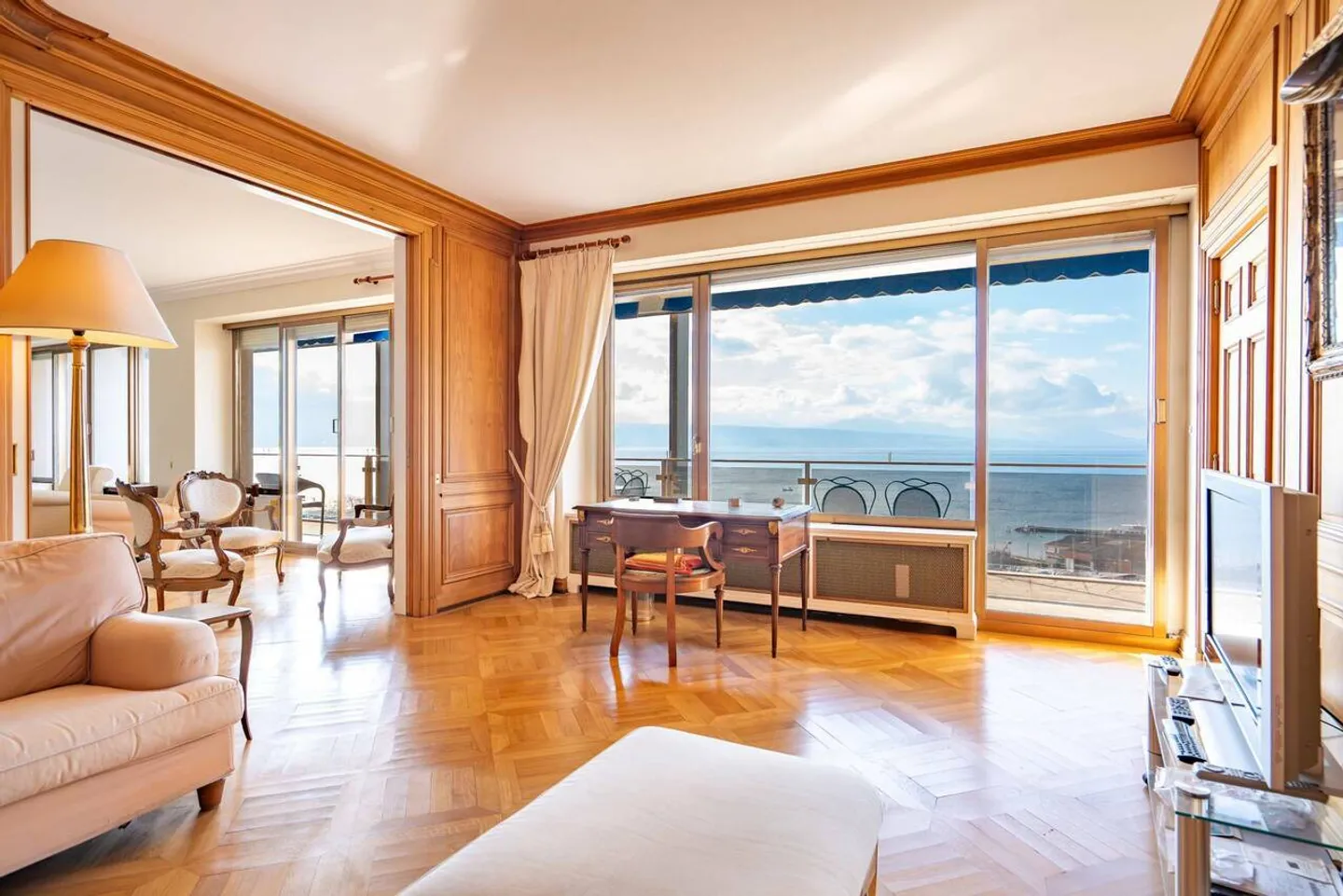 Magnificent 7-Room Penthouse on the Lakefront - Photo 3 of 13